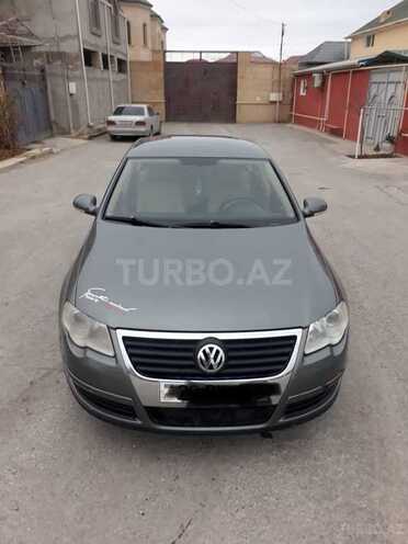 Volkswagen Passat 2005, 126,000 km - 2.0 l - Bakı
