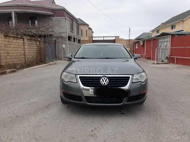 Volkswagen Passat 2005, 126,000 km - 2.0 l - Bakı