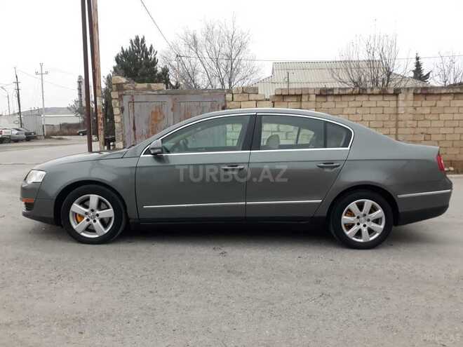 Volkswagen Passat 2005, 126,000 km - 2.0 l - Bakı