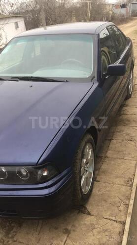 BMW 318 1993, 275,000 km - 1.8 l - Bakı