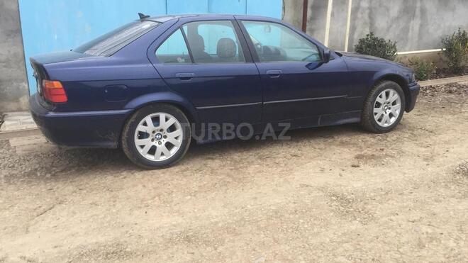 BMW 318 1993, 275,000 km - 1.8 l - Bakı