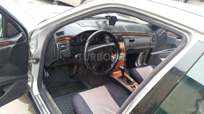 Mercedes E 240 1998, 346,000 km - 2.3 l - Bakı