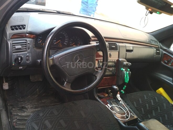 Mercedes E 230 1996, 788,888 km - 2.3 l - Bakı