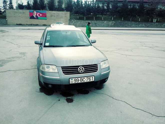 Volkswagen Passat 2002, 196,000 km - 1.8 л - Şamaxı