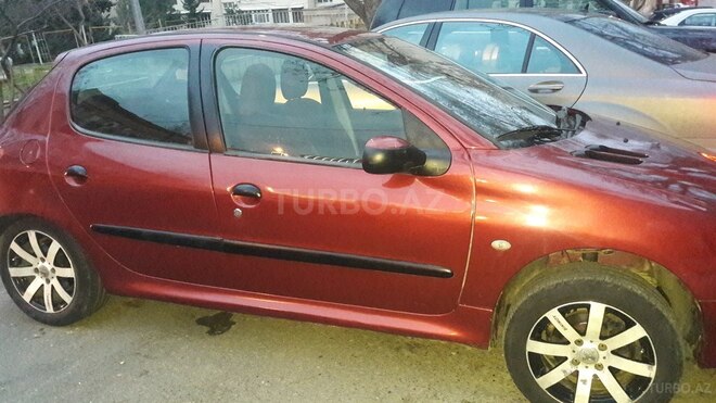 Peugeot 206 2005, 224,000 km - 1.6 л - Bakı