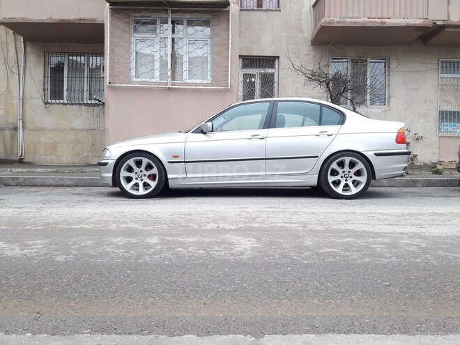 BMW 320 2001, 197,600 km - 2.2 l - Bakı