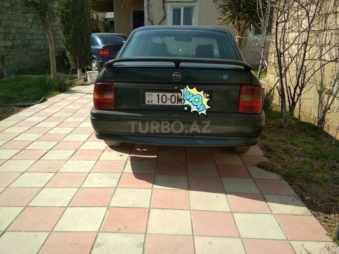Opel Vectra 1994, 32,000 km - 1.7 l - Bakı