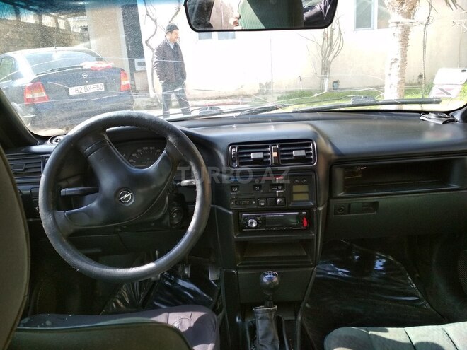 Opel Vectra 1994, 32,000 km - 1.7 l - Bakı