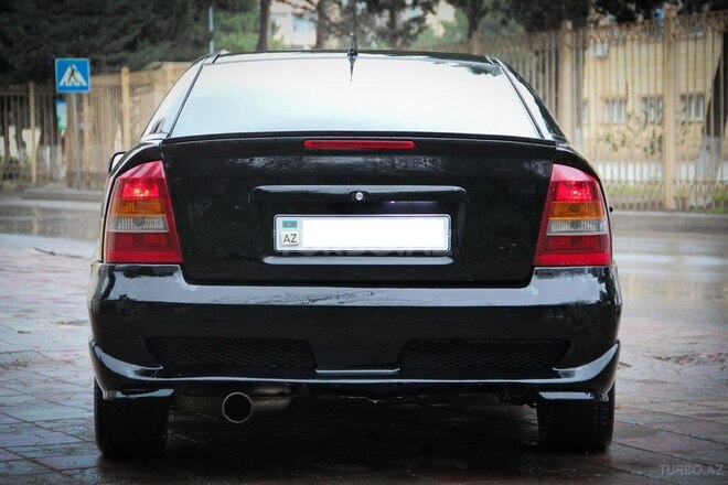 Opel Astra 2000, 300,000 km - 1.8 l - Bakı