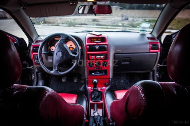 Opel Astra 2000, 300,000 km - 1.8 l - Bakı
