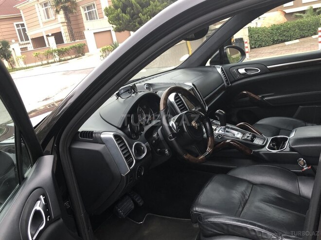 Porsche Cayenne Turbo 2011, 115,000 km - 4.8 l - Bakı