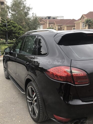 Porsche Cayenne Turbo 2011, 115,000 km - 4.8 l - Bakı