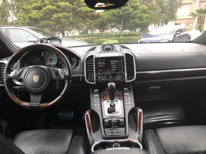 Porsche Cayenne Turbo 2011, 115,000 km - 4.8 l - Bakı