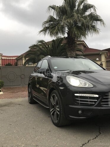 Porsche Cayenne Turbo 2011, 115,000 km - 4.8 l - Bakı