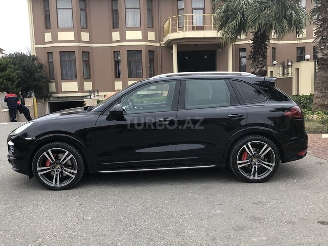 Porsche Cayenne Turbo 2011, 115,000 km - 4.8 l - Bakı