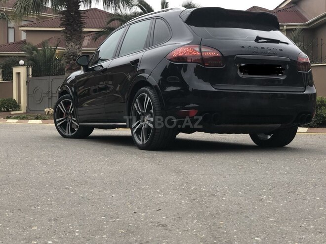 Porsche Cayenne Turbo 2011, 115,000 km - 4.8 l - Bakı