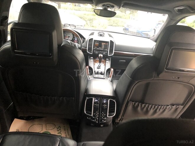 Porsche Cayenne Turbo 2011, 115,000 km - 4.8 l - Bakı