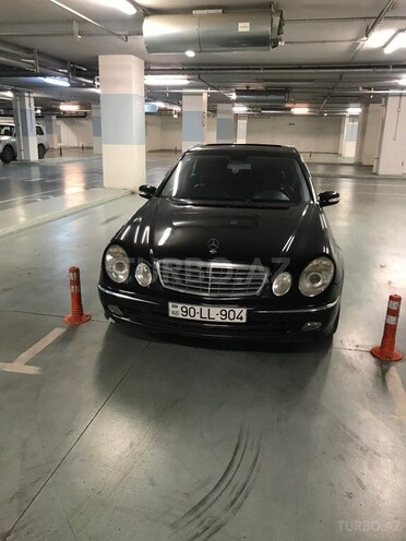 Mercedes E 320 2004, 267,000 km - 3.2 l - Bakı