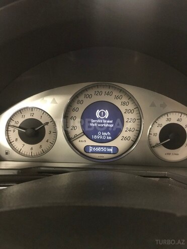 Mercedes E 320 2004, 267,000 km - 3.2 l - Bakı