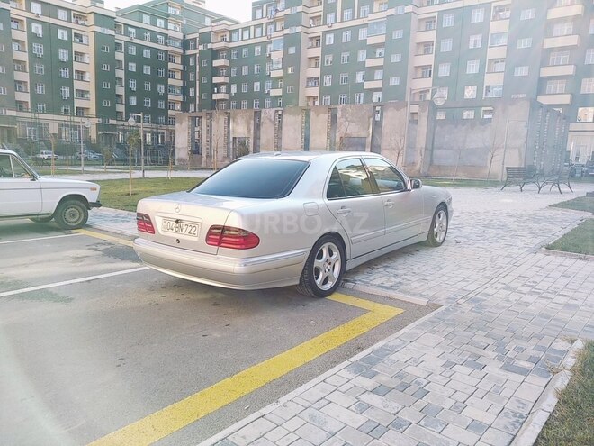 Mercedes E 320 1999, 140,000 km - 3.2 l - Bakı
