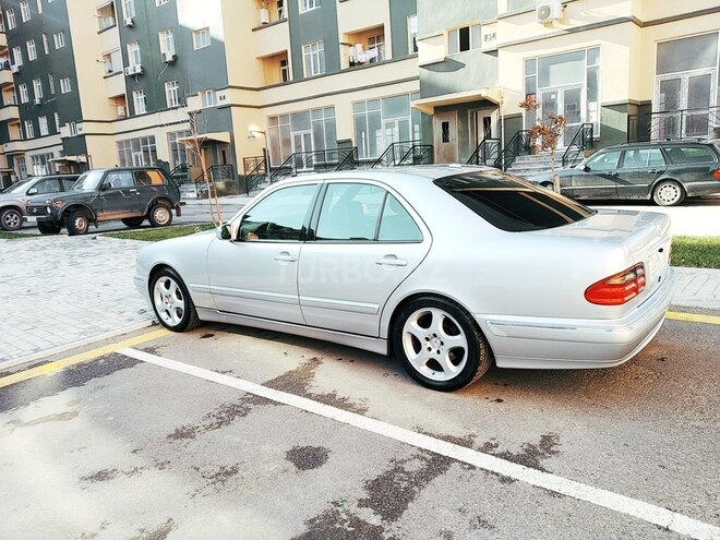Mercedes E 320 1999, 140,000 km - 3.2 l - Bakı