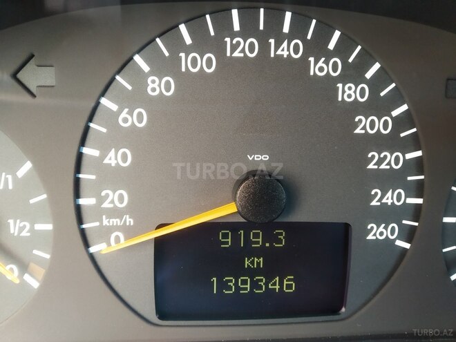 Mercedes E 320 1999, 140,000 km - 3.2 l - Bakı