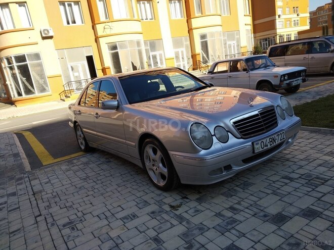 Mercedes E 320 1999, 140,000 km - 3.2 l - Bakı