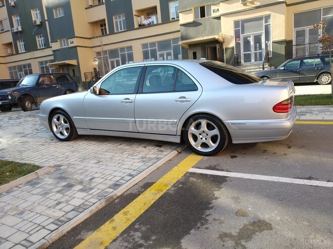 Mercedes E 320 1999, 140,000 km - 3.2 l - Bakı
