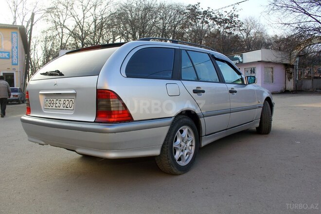 Mercedes C 180 1998, 284,000 km - 1.8 l - Qusar