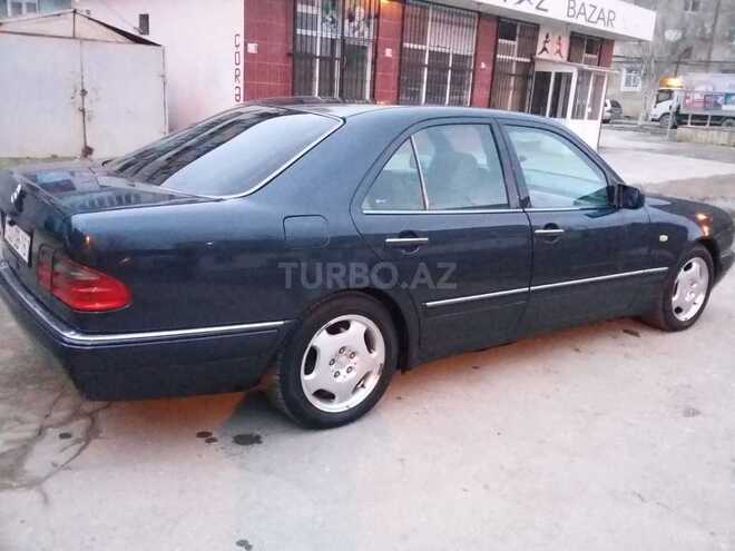 Mercedes E 230 1996, 267,000 km - 2.3 l - Sumqayıt