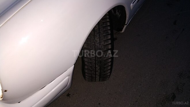 Mercedes E 240 1998, 352,237 km - 2.4 l - Bakı