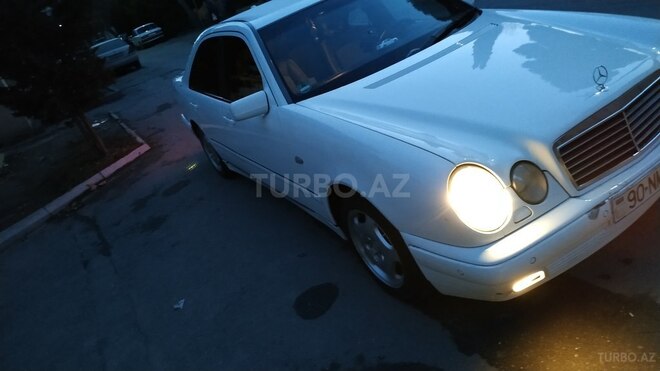 Mercedes E 240 1998, 352,237 km - 2.4 l - Bakı