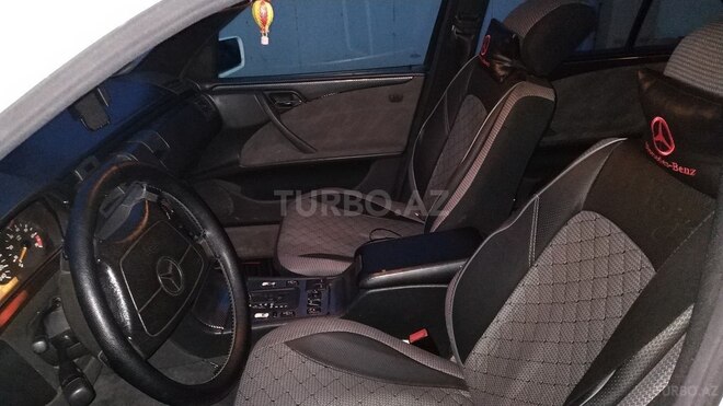 Mercedes E 240 1998, 352,237 km - 2.4 l - Bakı