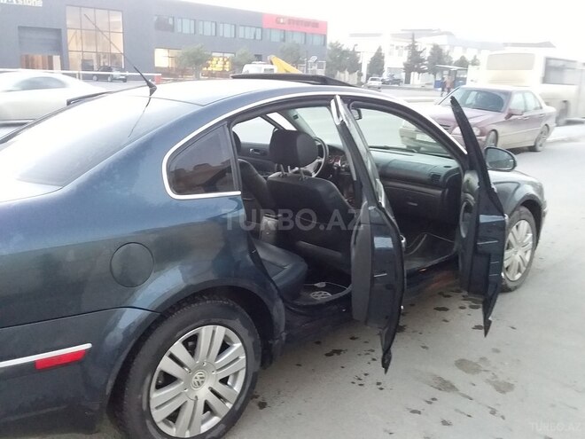 Volkswagen Passat 2004, 220,000 km - 1.8 l - Bakı