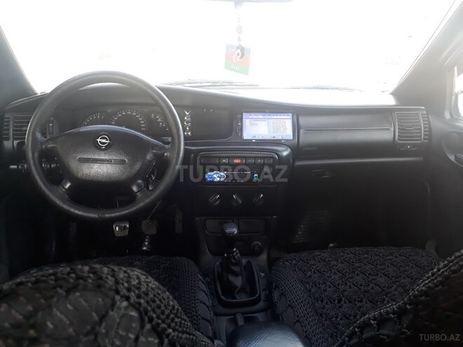 Opel Vectra 1996, 444,276 km - 2.0 l - Bərdə