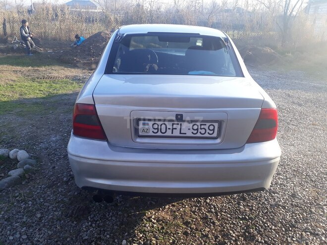 Opel Vectra 1996, 444,276 km - 2.0 l - Bərdə