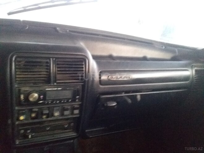 GAZ 3110 1998, 250,000 km - 2.4 l - Ucar