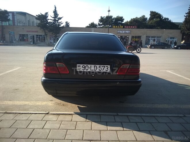 Mercedes E 320 1995, 386,000 km - 3.2 l - Bakı