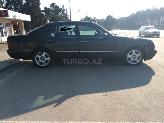 Mercedes E 320 1995, 386,000 km - 3.2 l - Bakı