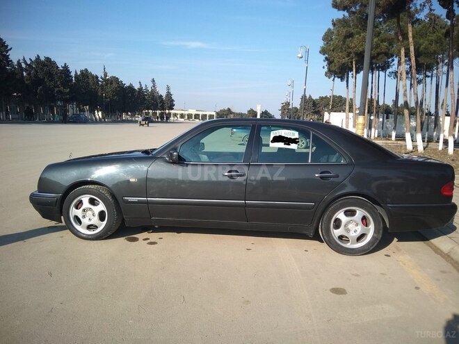 Mercedes E 320 1995, 386,000 km - 3.2 l - Bakı