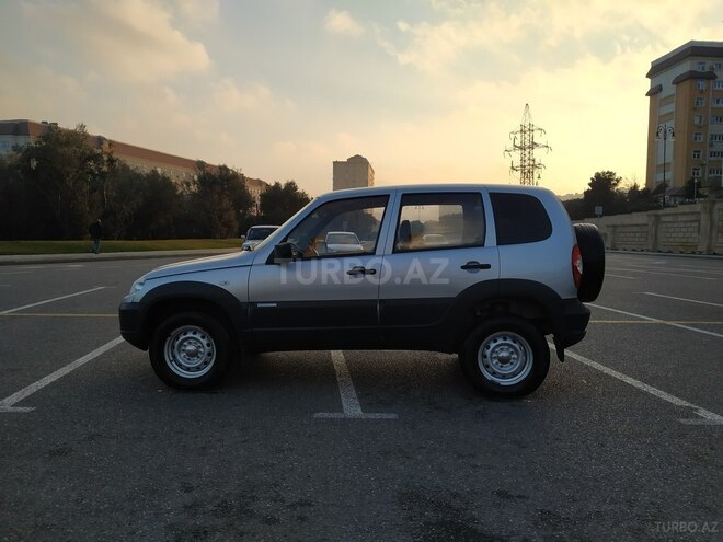 Chevrolet Niva 2011, 131,000 km - 1.7 l - Bakı