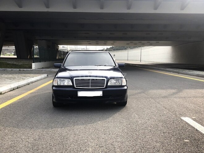Mercedes C 180 1999, 287,000 km - 1.8 л - Bakı