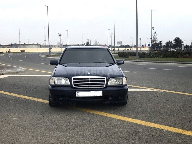 Mercedes C 180 1999, 287,000 km - 1.8 л - Bakı