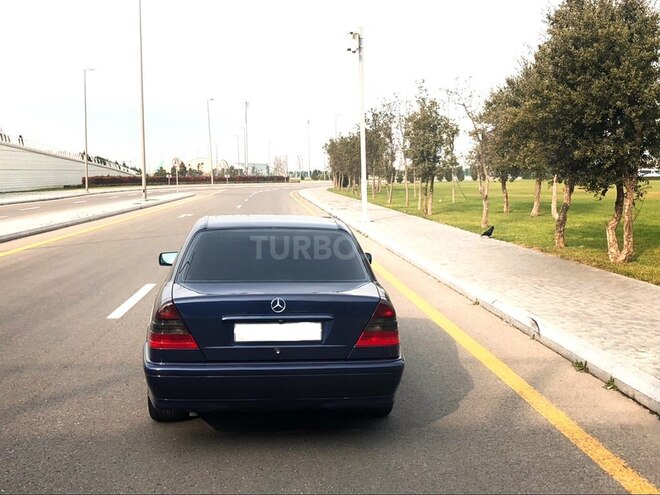 Mercedes C 180 1999, 287,000 km - 1.8 л - Bakı