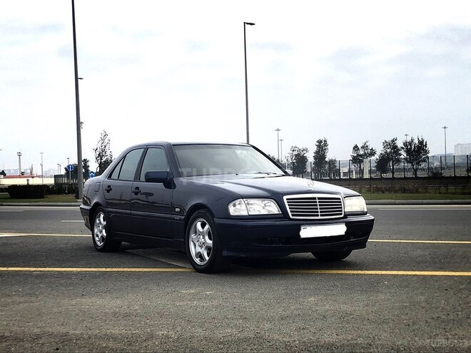 Mercedes C 180 1999, 287,000 km - 1.8 л - Bakı