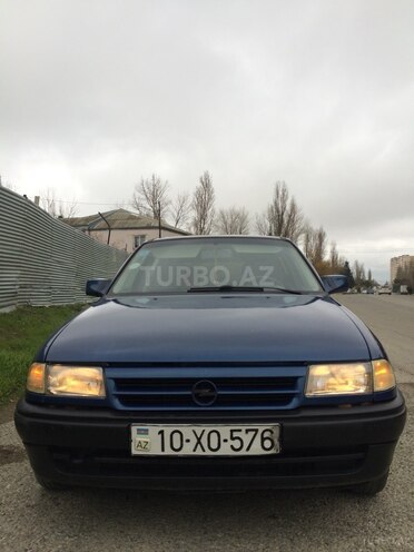 Opel Astra 1991, 323,000 km - 1.4 л - Bakı