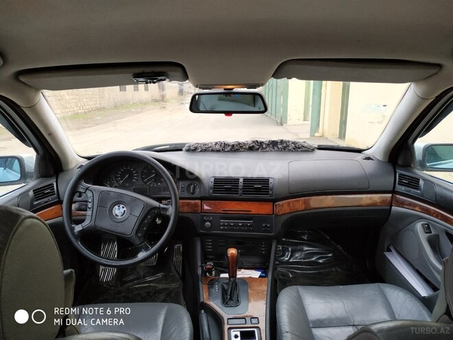 BMW 523 1998, 307,000 km - 2.5 l - Sumqayıt