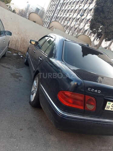 Mercedes E 240 1999, 259,000 km - 2.4 л - Bakı