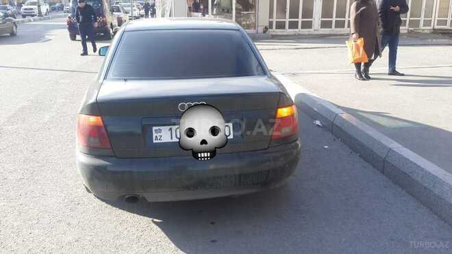 Audi A4 1996, 350,000 km - 1.8 l - Bakı