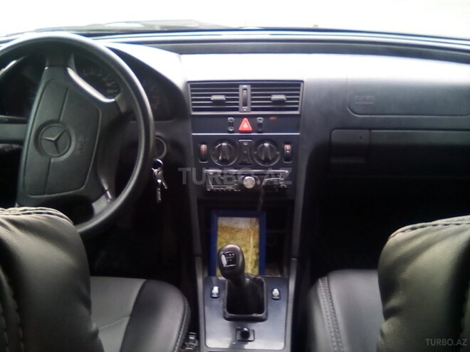 Mercedes C 180 1997, 235,000 km - 1.8 l - Balakən